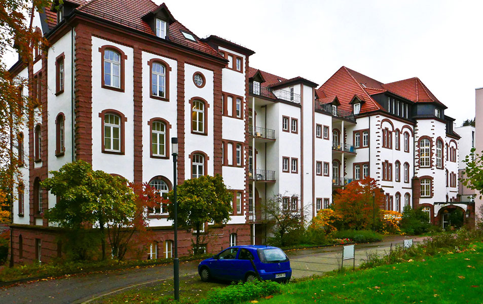 Fachklinik Eusserthal von außen Fachklinik Eusserthal von außen