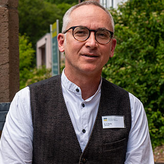 Portraitfoto von Dr. Adam Paulig Portraitfoto von Dr. Adam Paulig